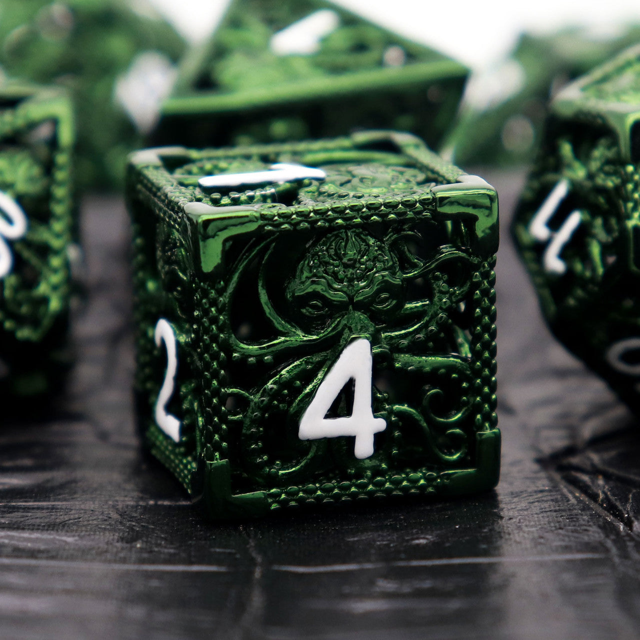 Haxtec Hollow Metal DND Dice Set Octopus Kraken Mind Flayer Dice-Green White Numbers