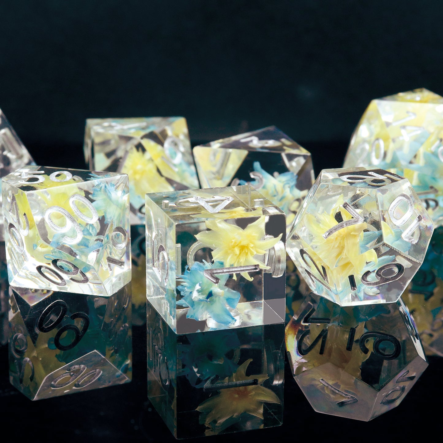 Haxtec Flower Sharp Edge Dice Set Blue Yellow DND Dice D&D Dice for Dungeons and Dragons Gift