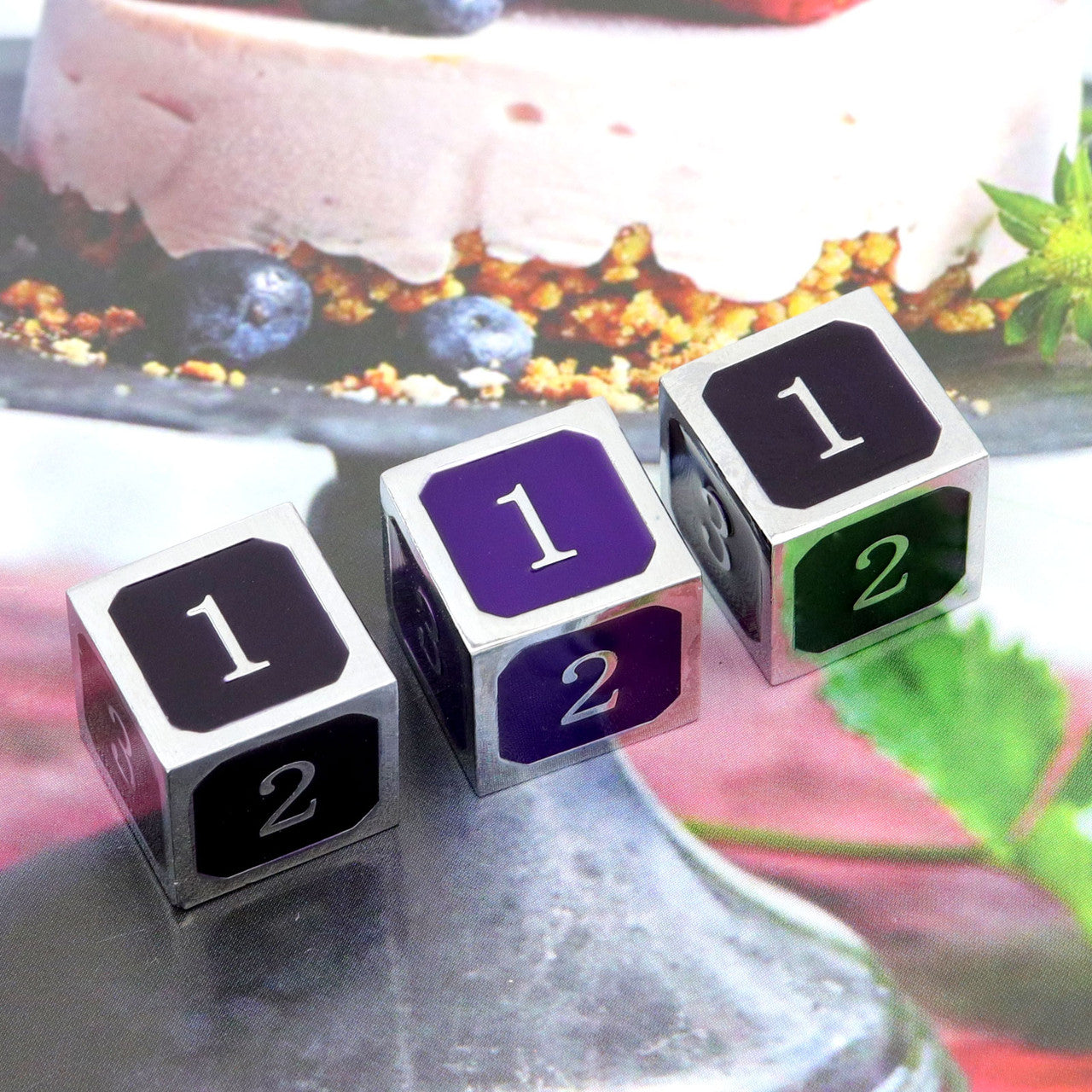 heat sensitive dice, color changing dice, color shift dice, haxtec dice, metal d6 dice, single metal d6 die, silver purple dice, purple dice, silver metal dice, purple black dice